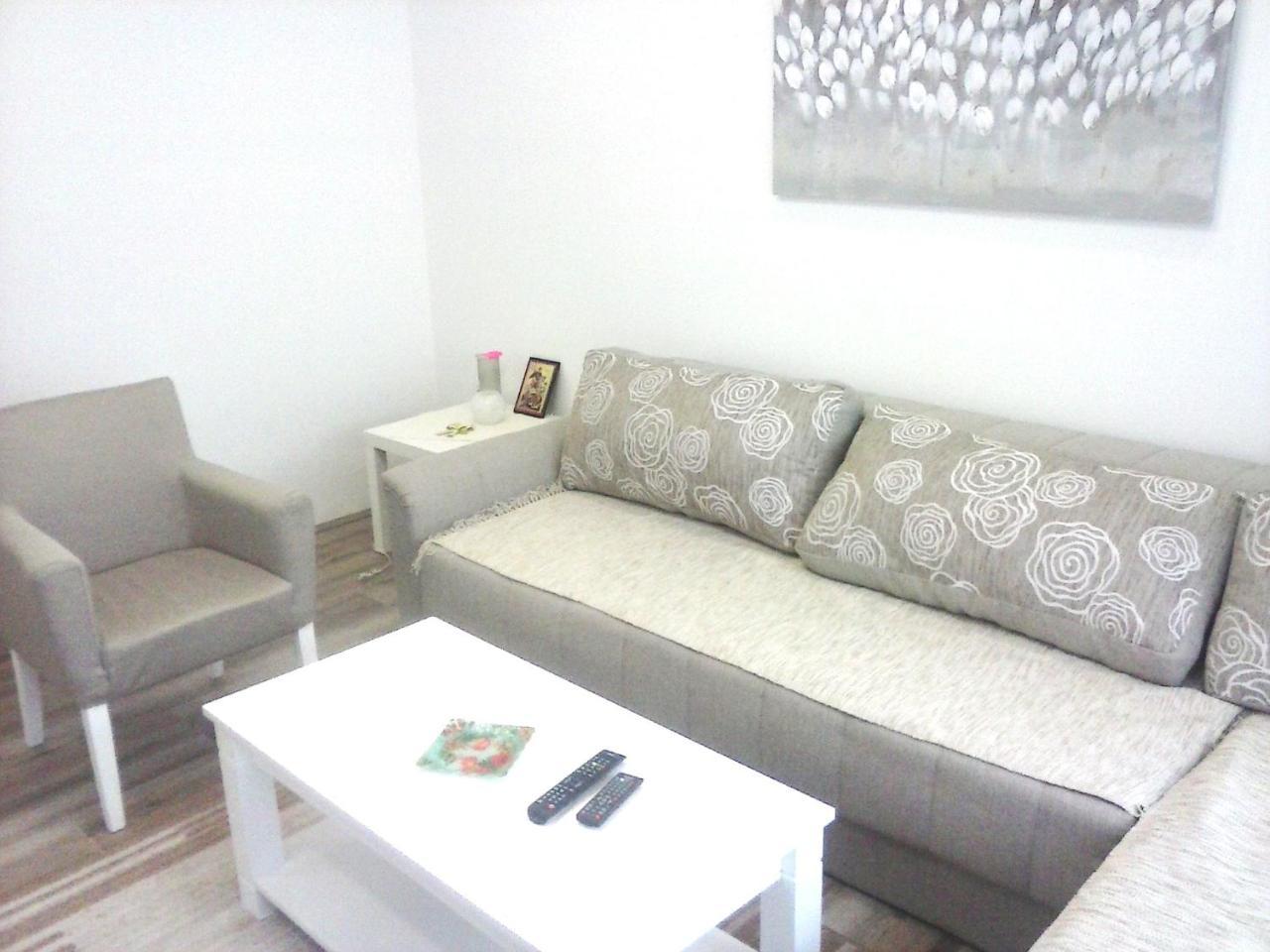 Apartman Veljic Ni Exteriör bild