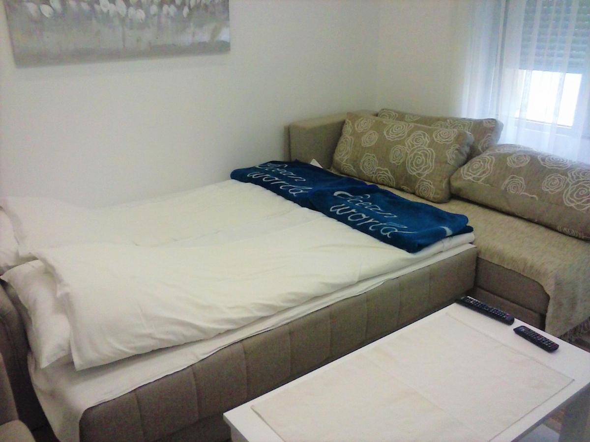 Apartman Veljic Ni Exteriör bild