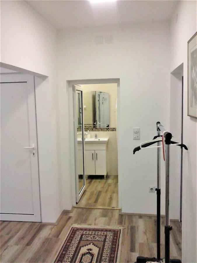 Apartman Veljic Ni Exteriör bild