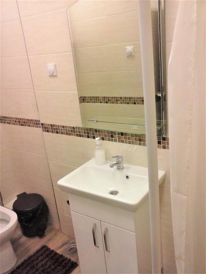 Apartman Veljic Ni Exteriör bild