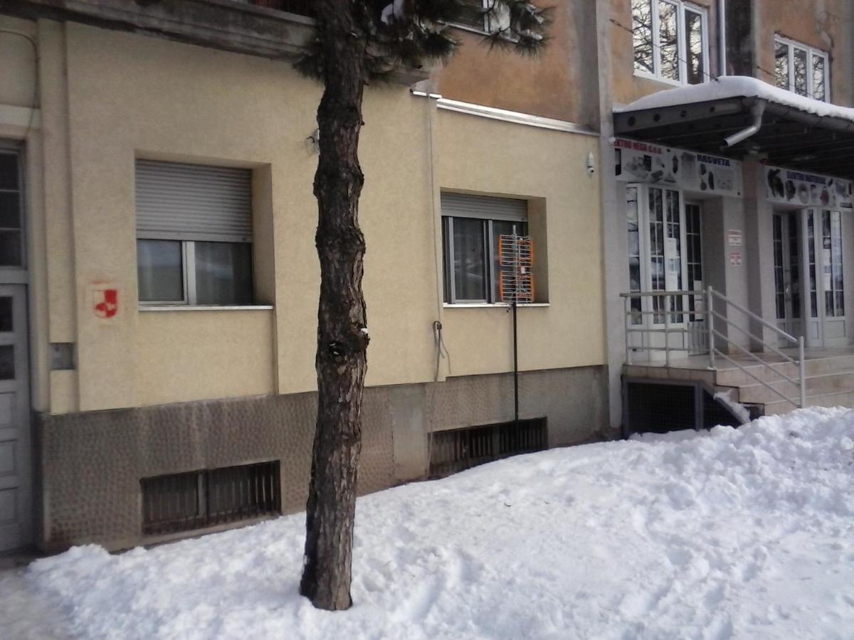 Apartman Veljic Ni Exteriör bild
